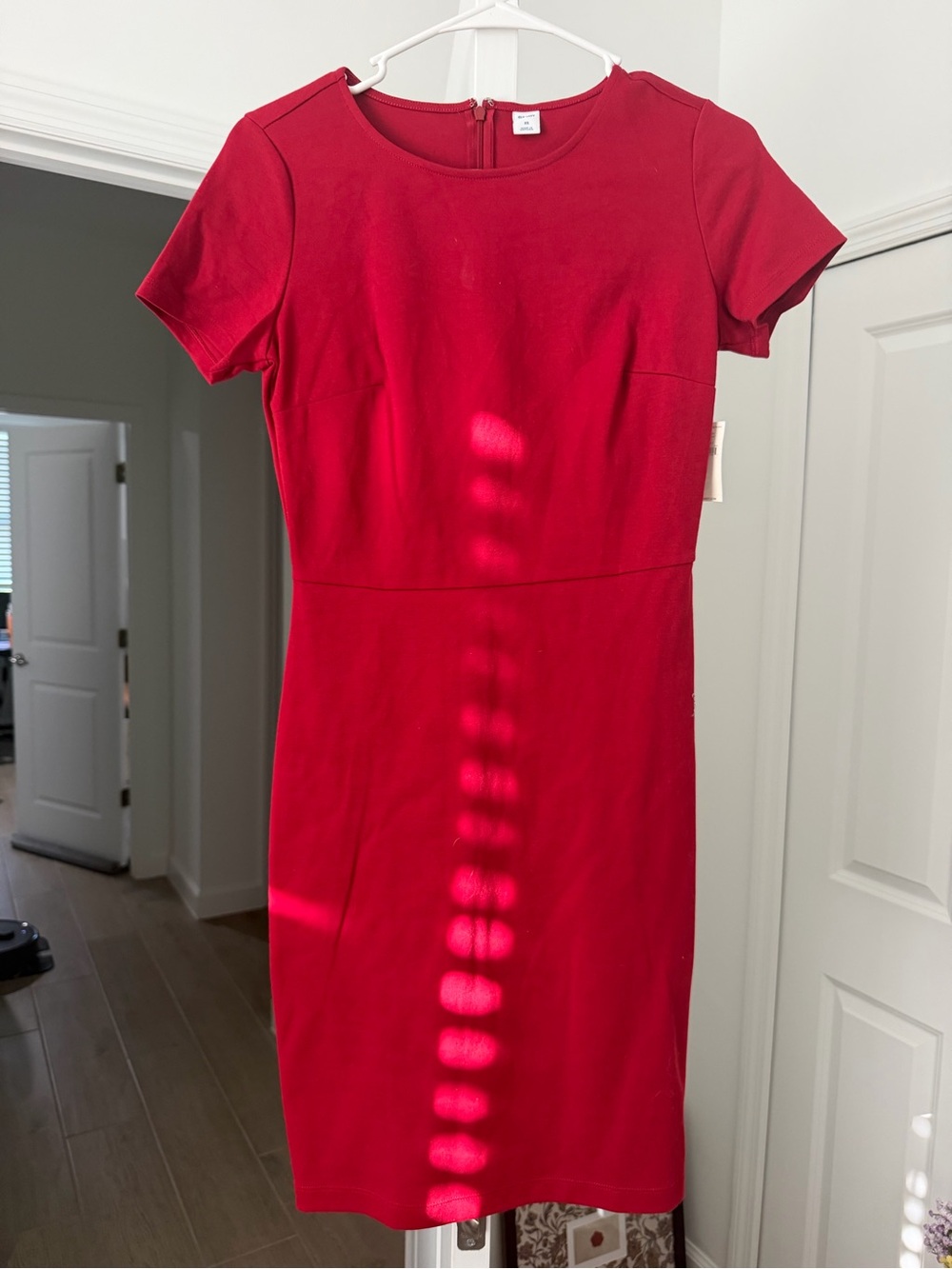 Old Navy Red Short Sleeve Sheath Dress